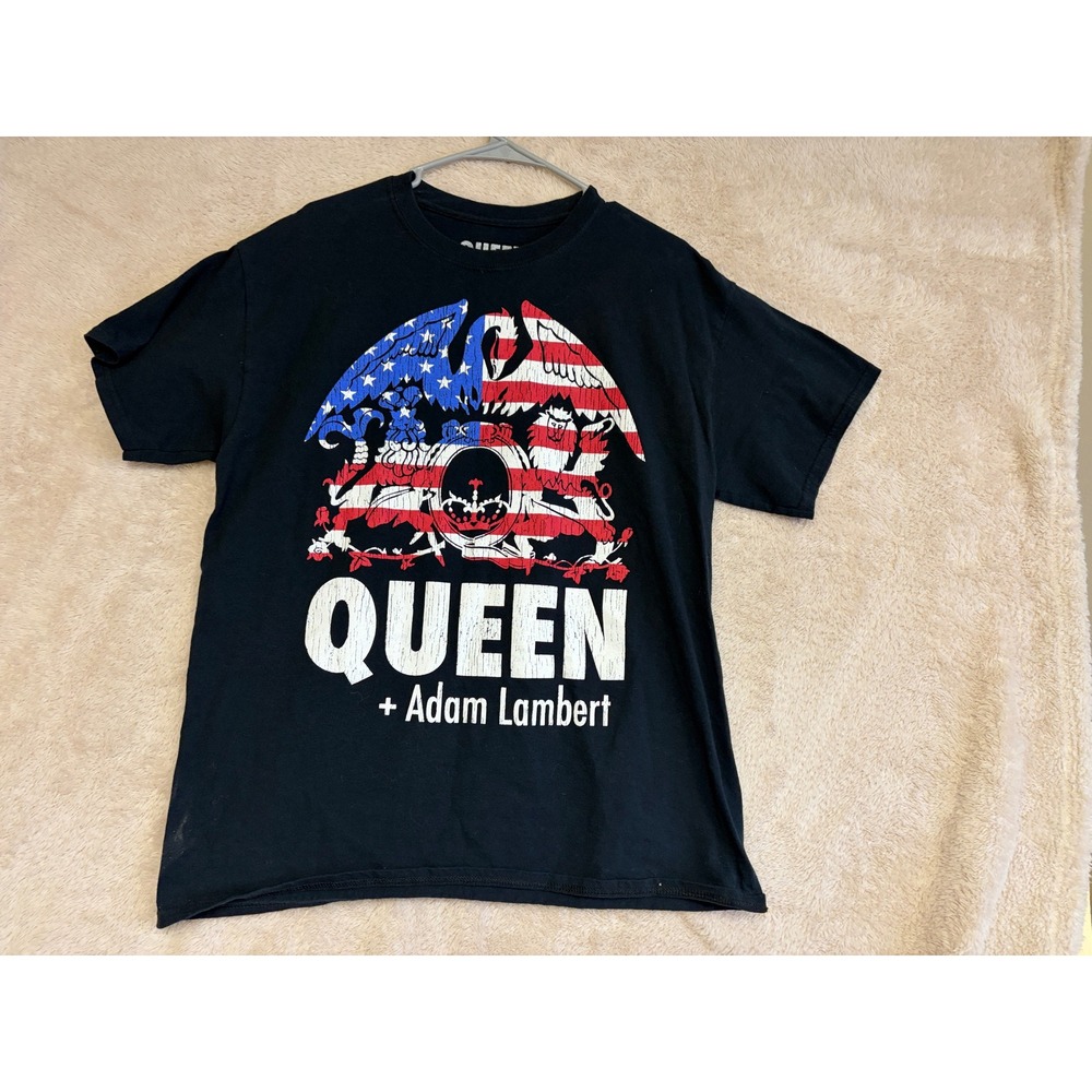 Queen + Adam Lambert Band T-Shirt Mens Large Black USA Flag Crest Graphic Tee
